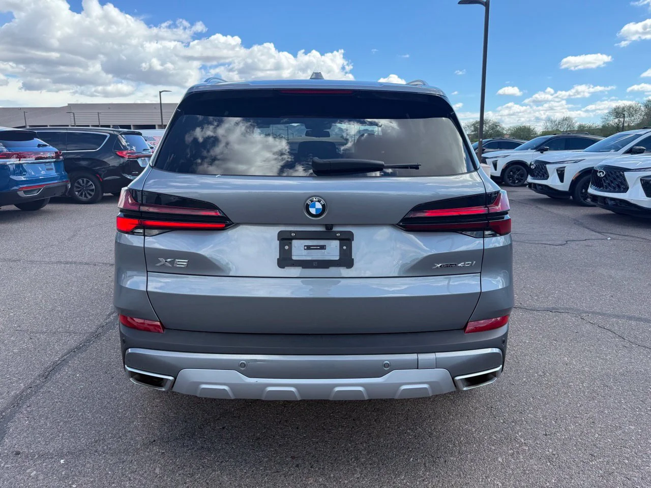 Used 2026 Gray Metallic BMW xDrive40i image 5