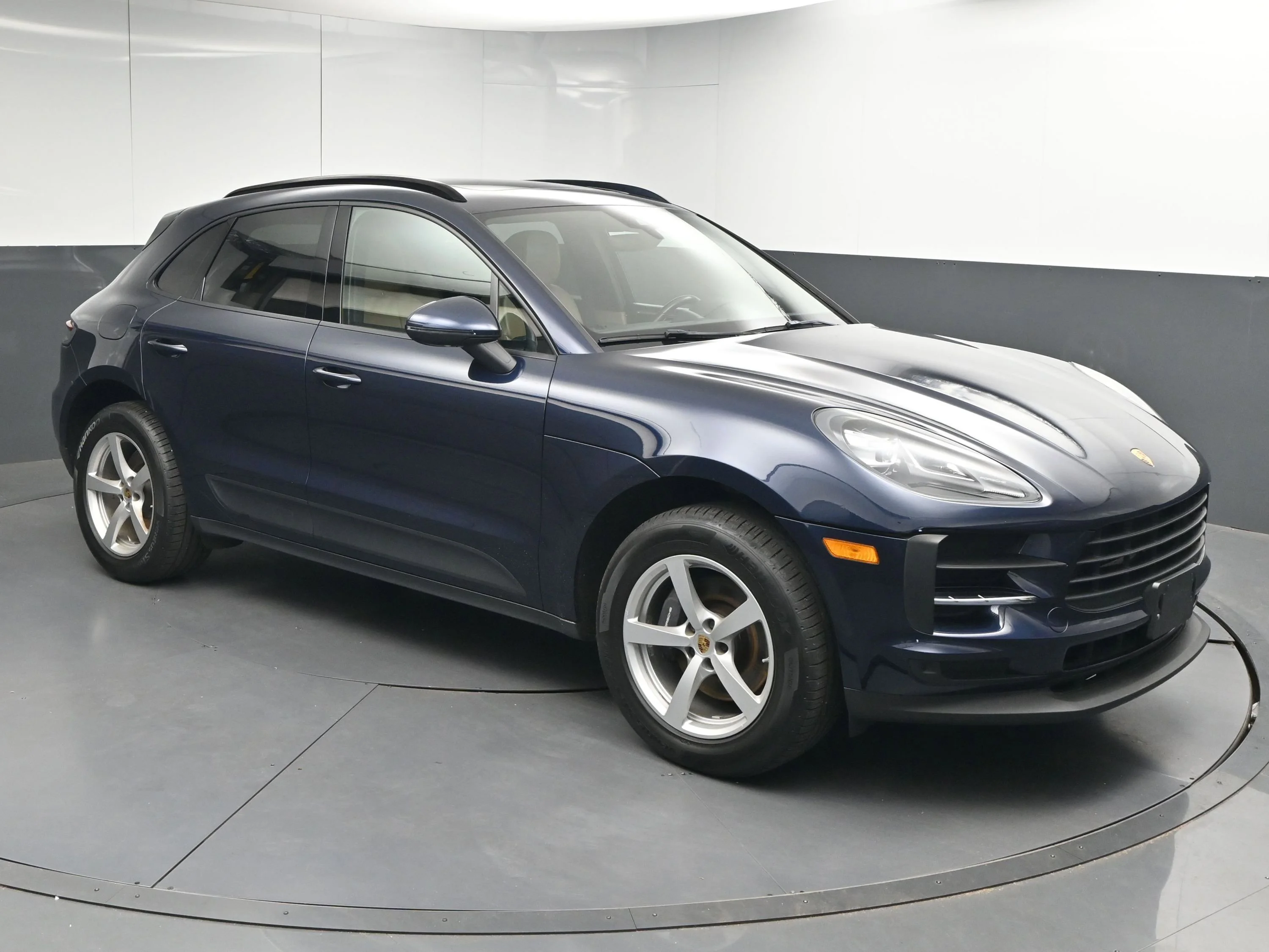 2020 Porsche Macan Base