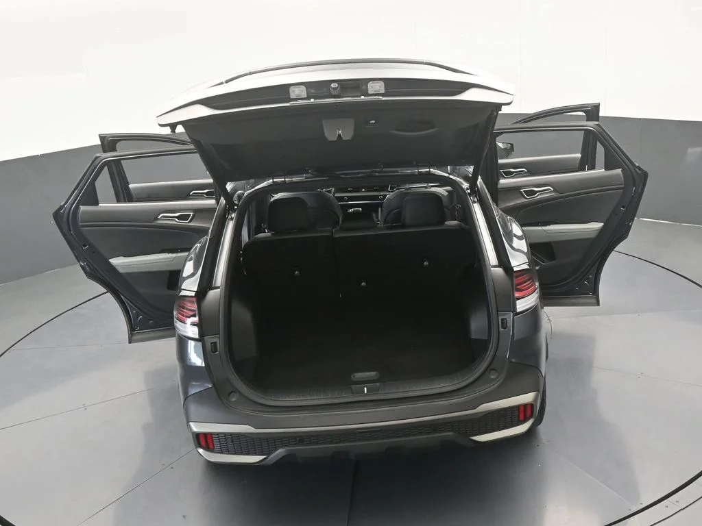 Used 2023 Gravity Gray Kia X-Pro Prestige image 71