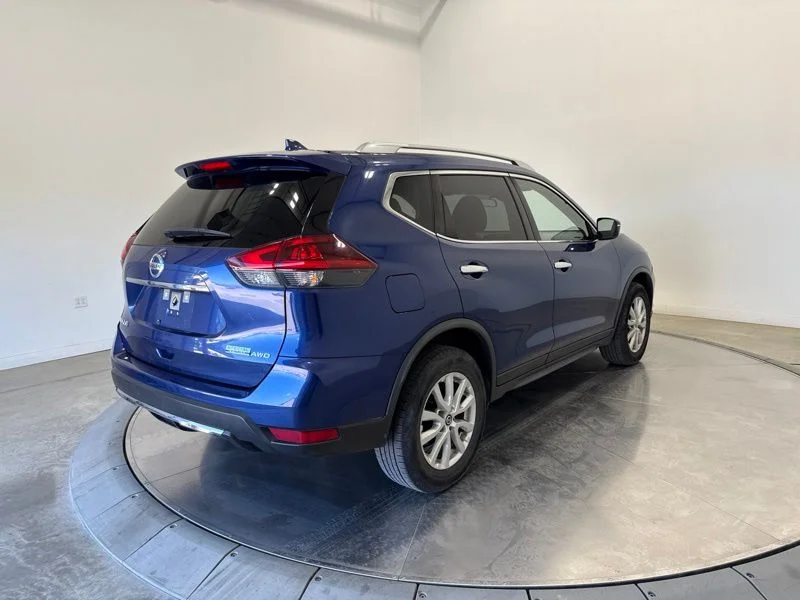 Used 2019 Blue Nissan S image 7