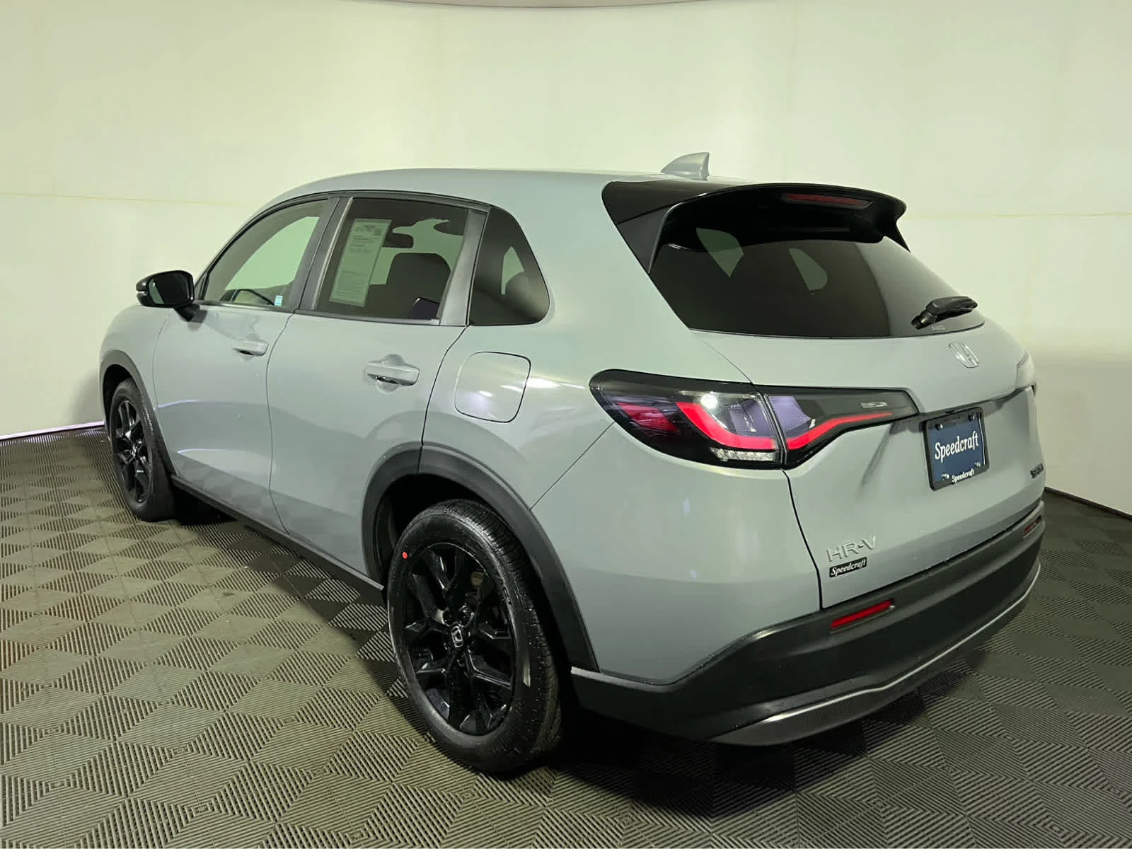 Used 2024 Urban Gray Pearl Honda Sport image 5
