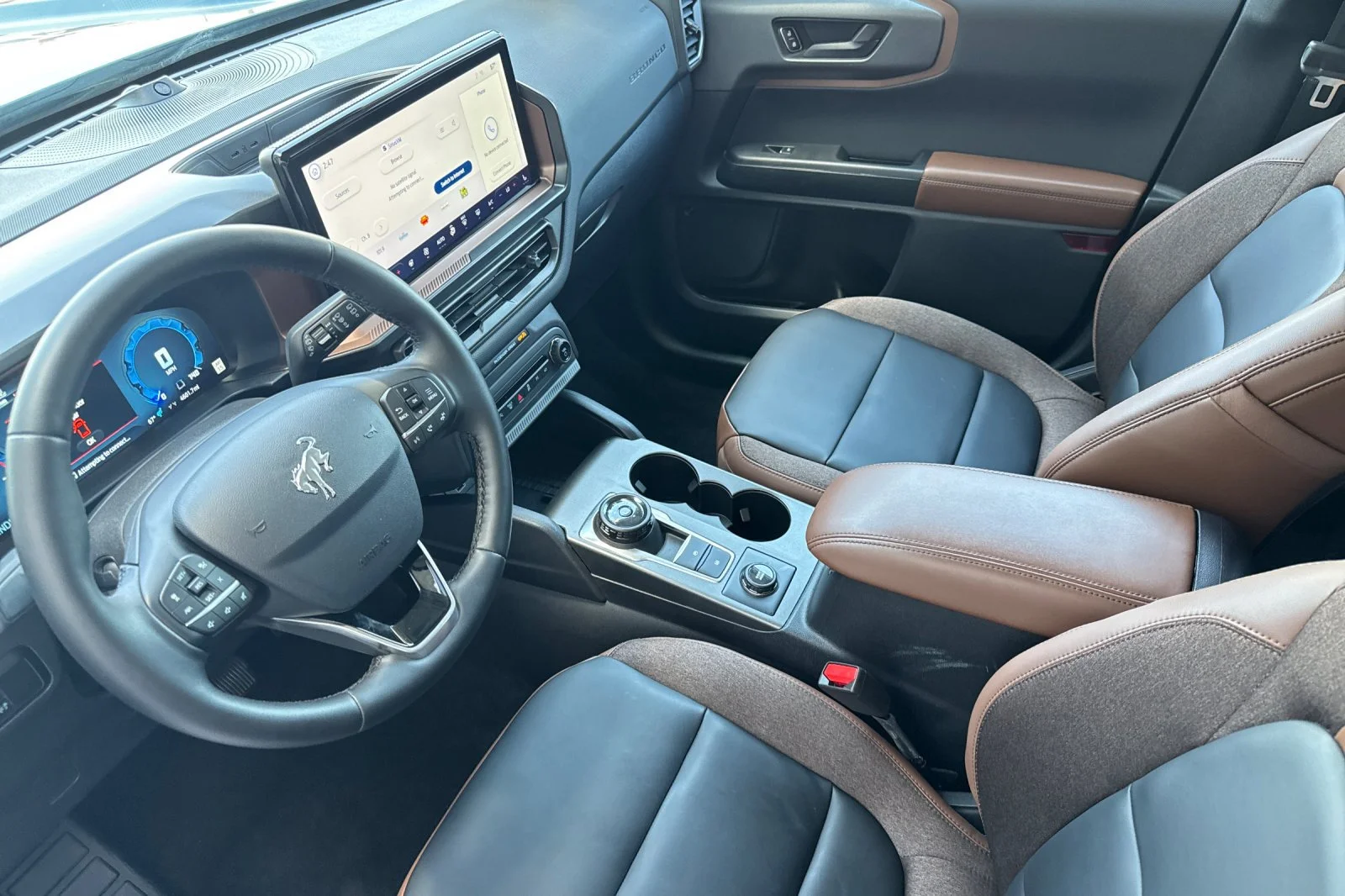 Used 2025 Azure Gray Metallic Ford Outer Banks image 9