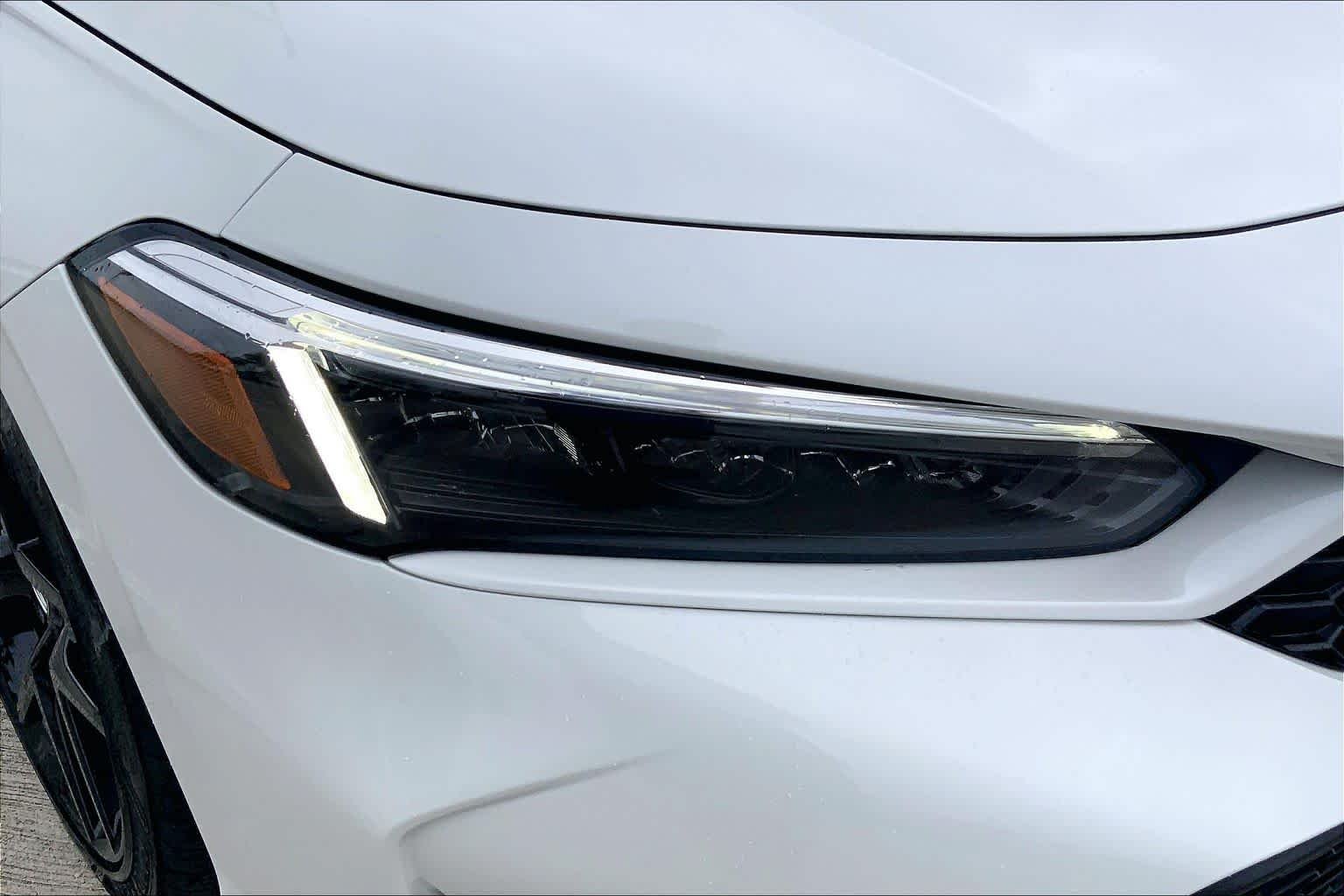 Used 2026 Platinum White Pearl Honda Sport image 27
