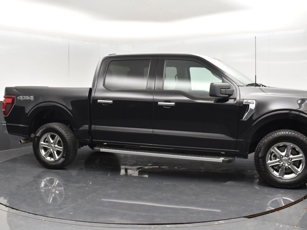 Used 2025 Black Ford XLT image 9