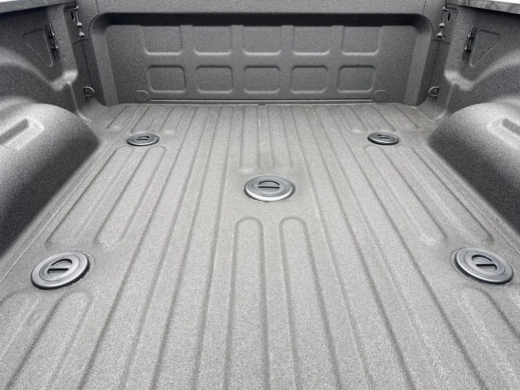New 2026 Ceramic Gray Clear-Coat Exterior Paint RAM Laramie image 11