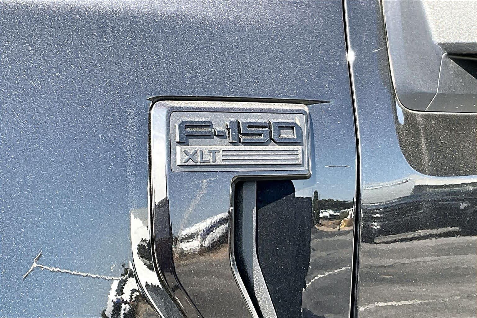 New 2026 Agate Black Metallic Ford XLT image 14