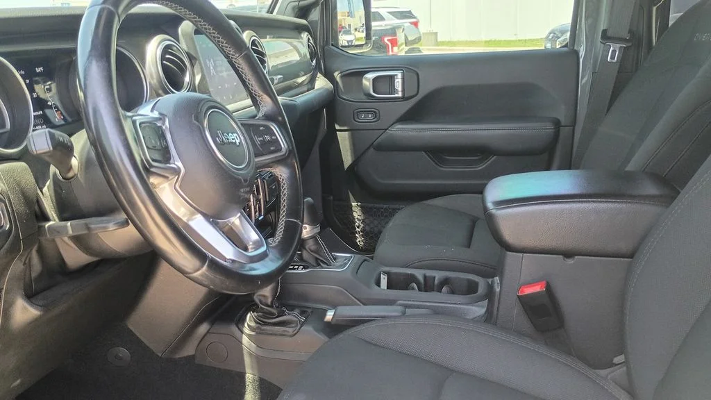 Used 2020 Gray Jeep Overland image 18