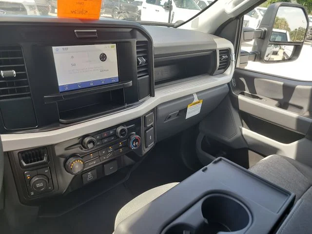 New 2026 Oxford White Ford XL image 19