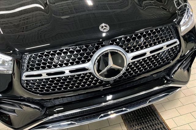 New 2026 Black Mercedes-Benz GLE 450 image 18