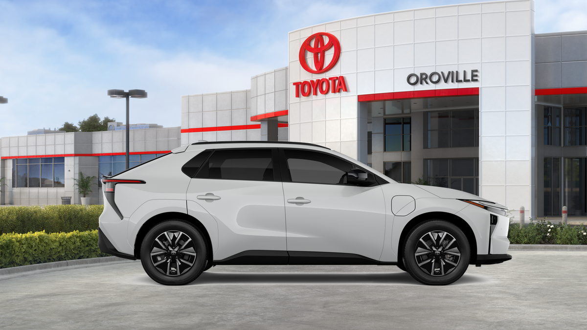 2026 Toyota bZ XLE - Photo 31