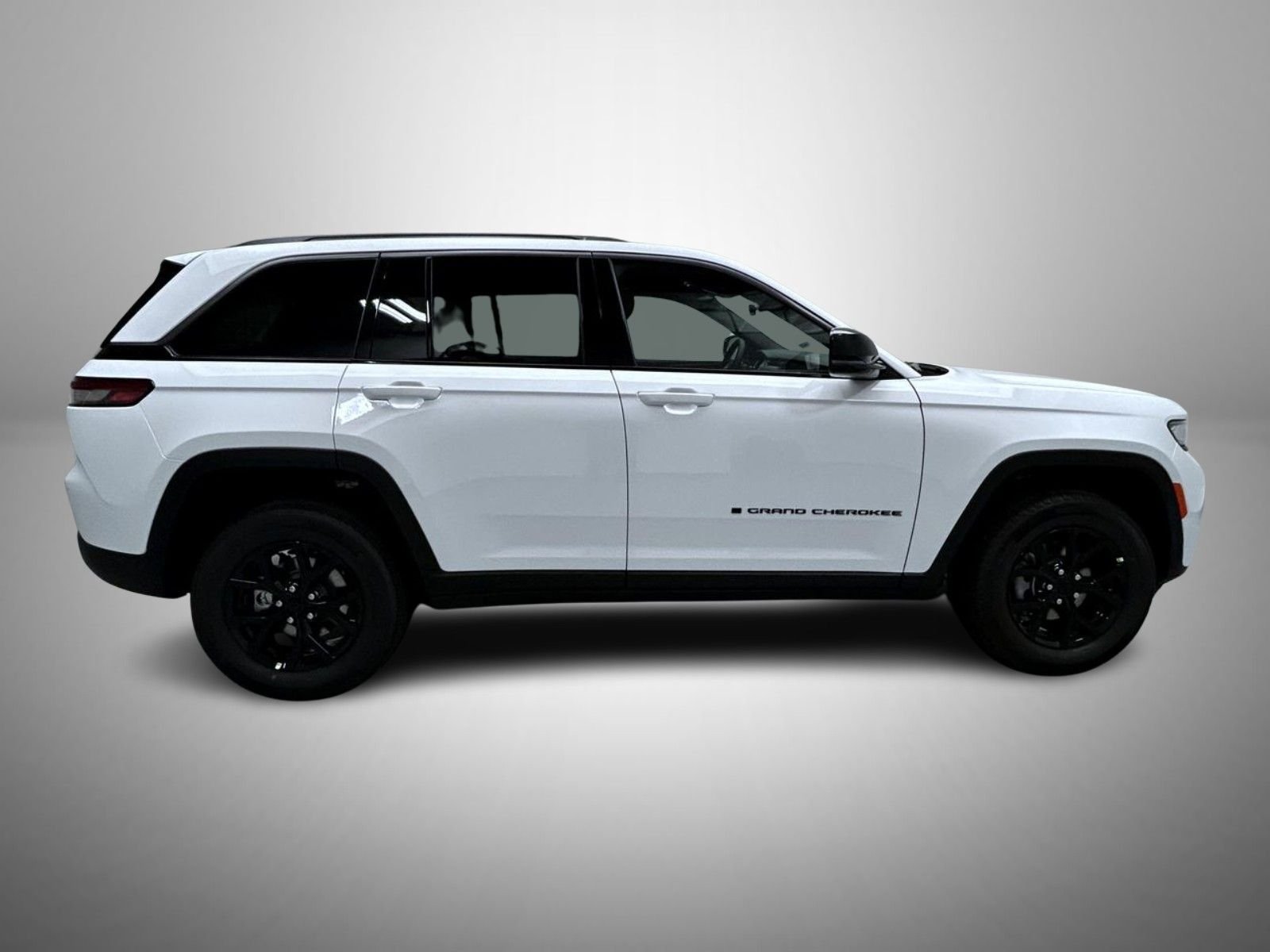 New 2026 Bright White Clear-Coat Exterior Paint Jeep Altitude image 4