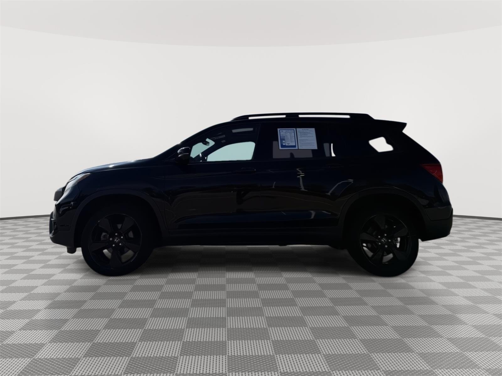 Used 2020 Crystal Black Pearl Honda Elite image 3