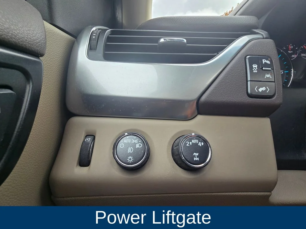 Used 2017 Black Chevrolet LT image 23