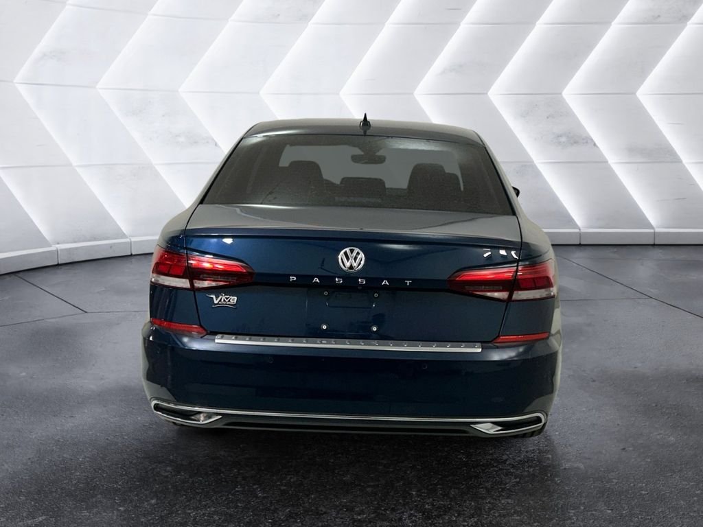 Used 2020 Blue Volkswagen 2.0T SEL image 5