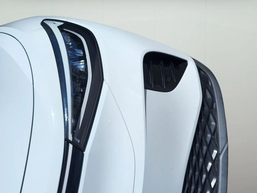Used 2023 Pure White Volkswagen Pro image 23
