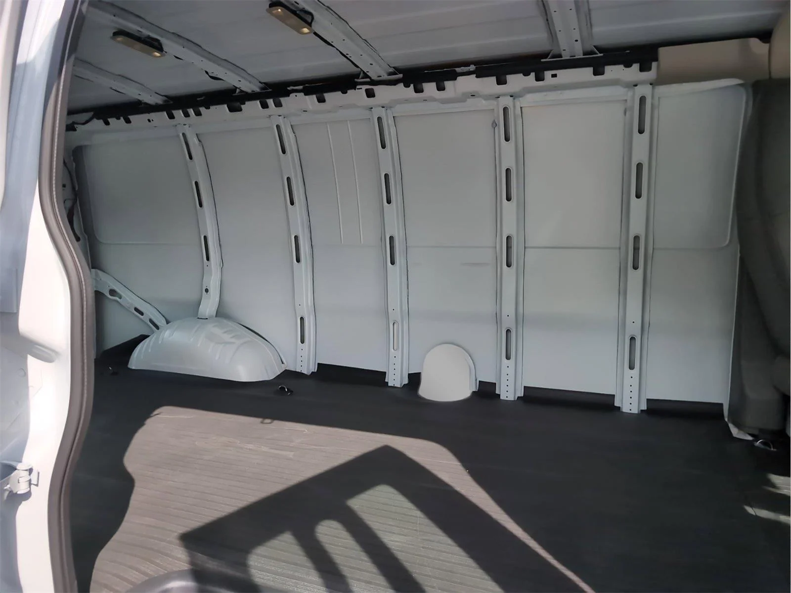 New 2026 Summit White GMC Work Van image 13