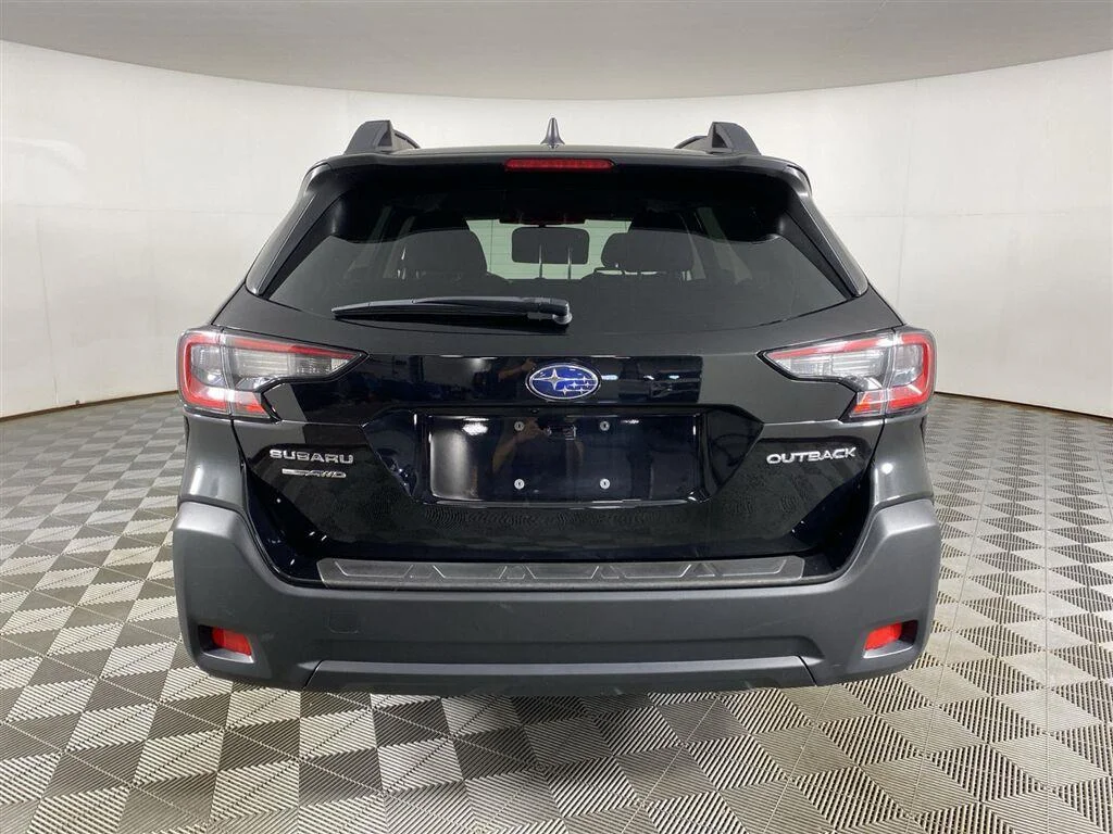 Used 2025 Crystal Black Silica Subaru Premium image 9