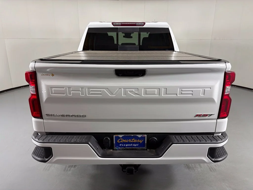 Used 2023 SUMMIT WHITE Chevrolet RST image 7