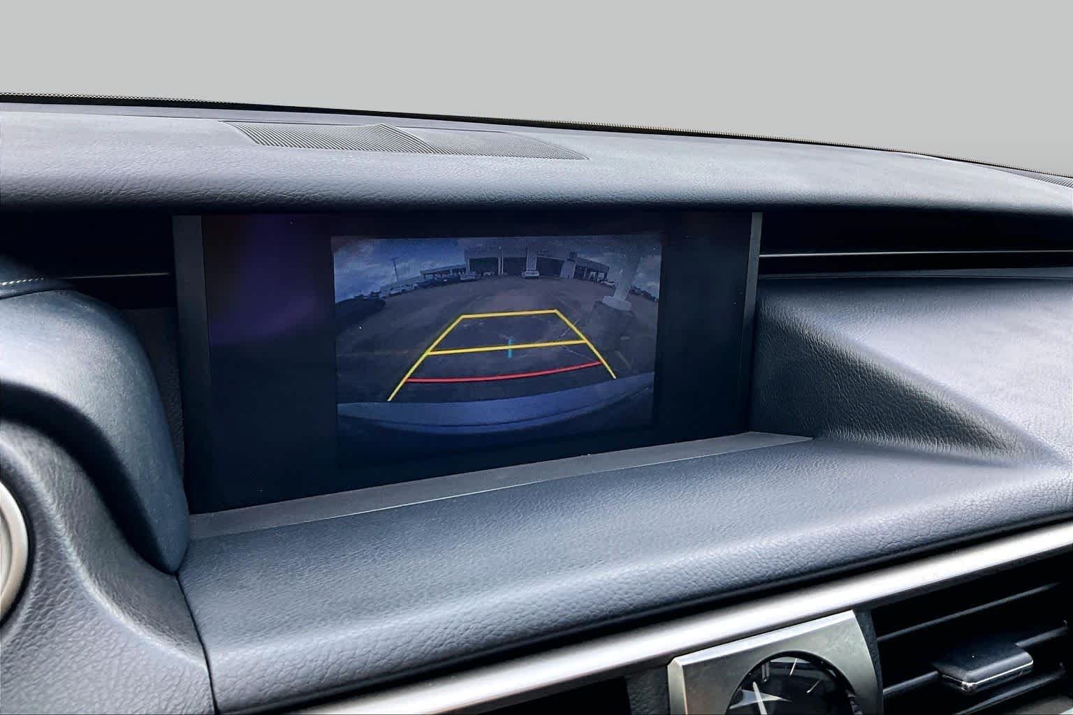 Used 2018 Atomic Silver Lexus  image 26