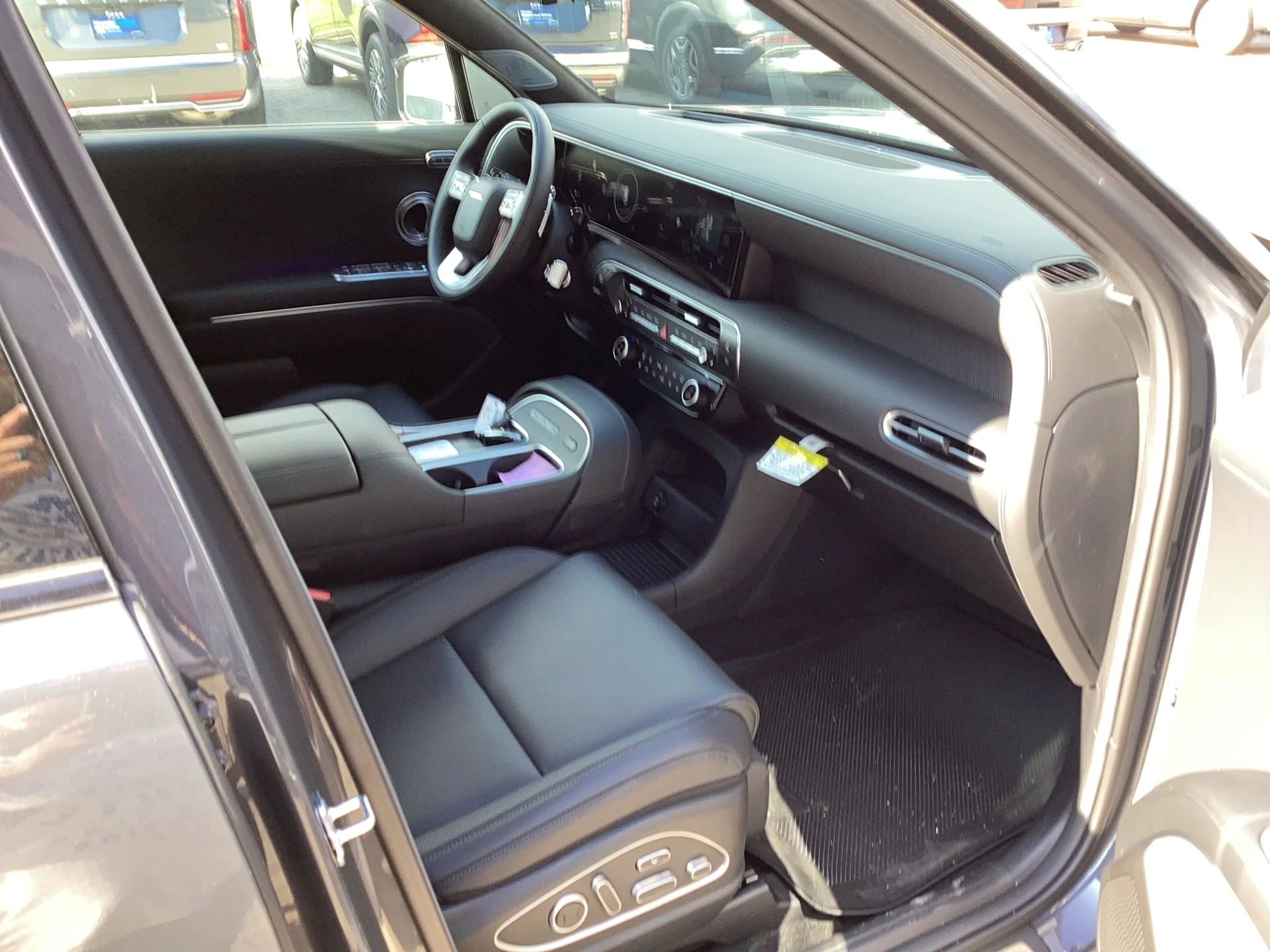 New 2026 Ecotronic Gray Metallic Hyundai Calligraphy image 14