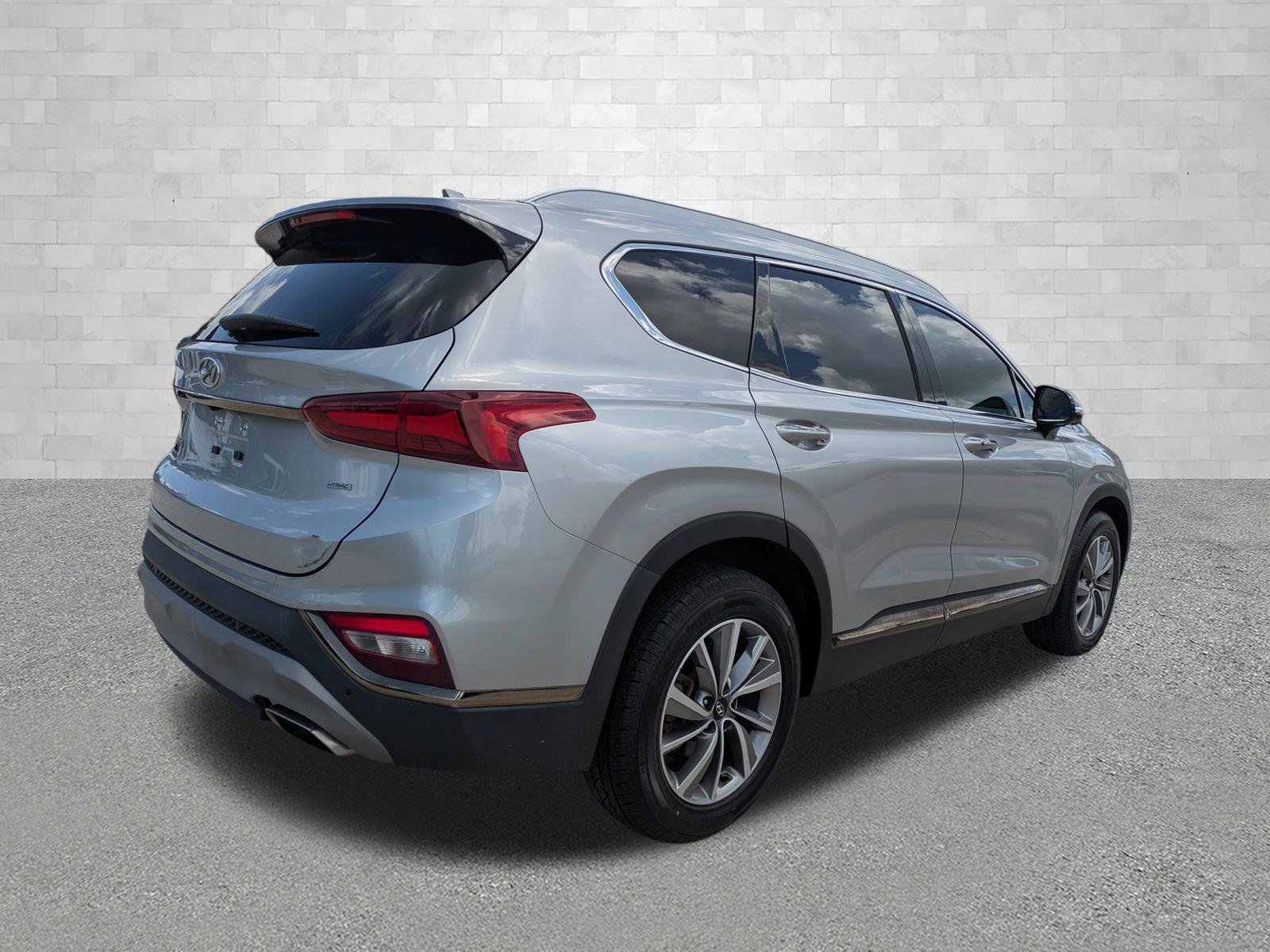Used 2020 Shimmering Silver Pearl Hyundai LIMITED image 2