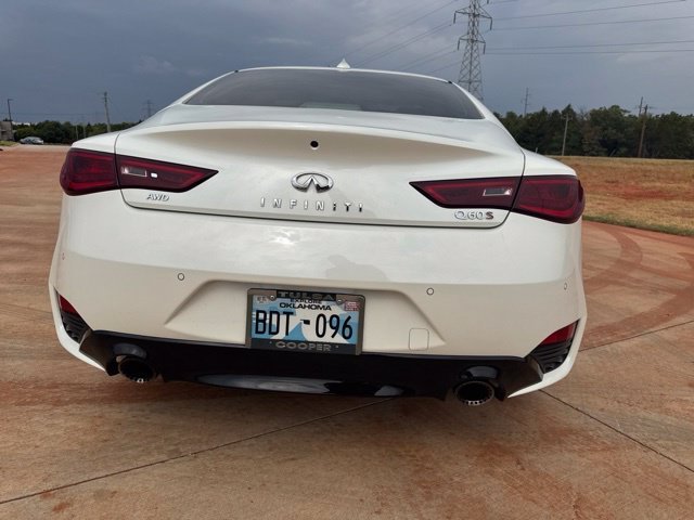 Used 2022 White INFINITI Red Sport 400 image 6