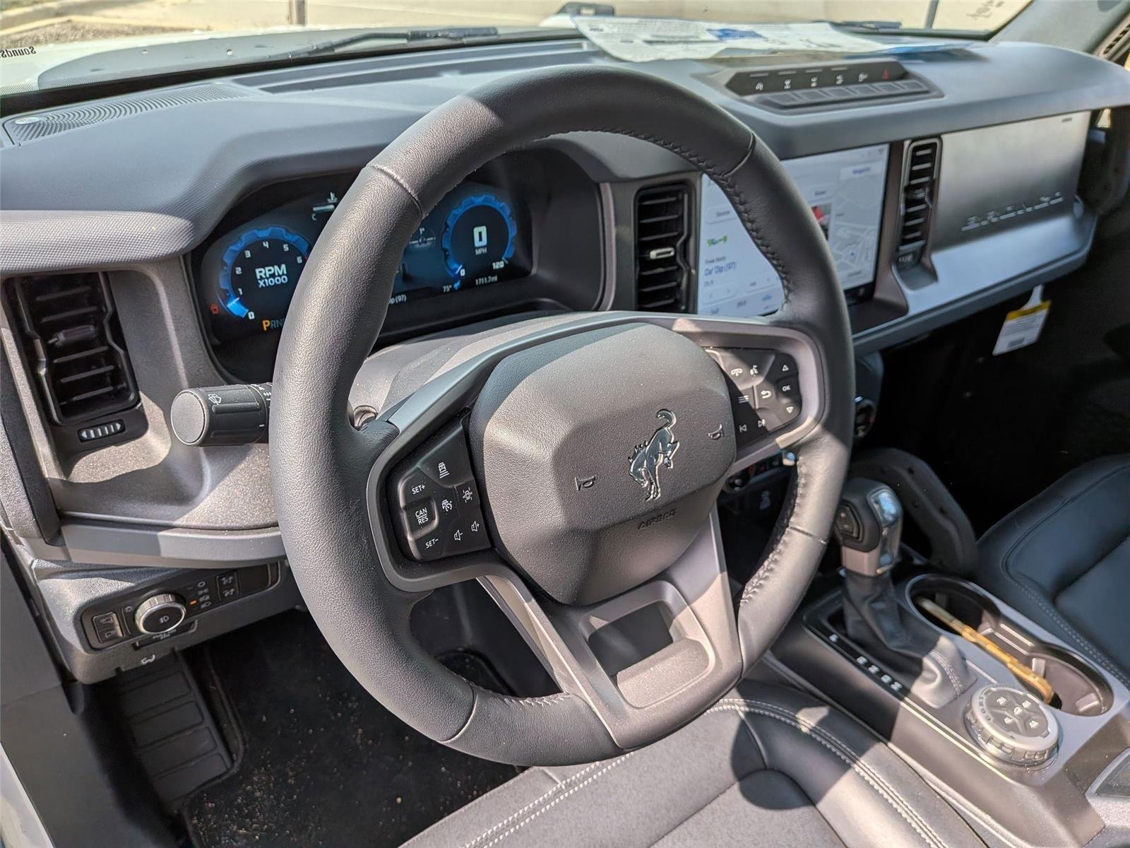 New 2025 Oxford White Ford Badlands® image 15