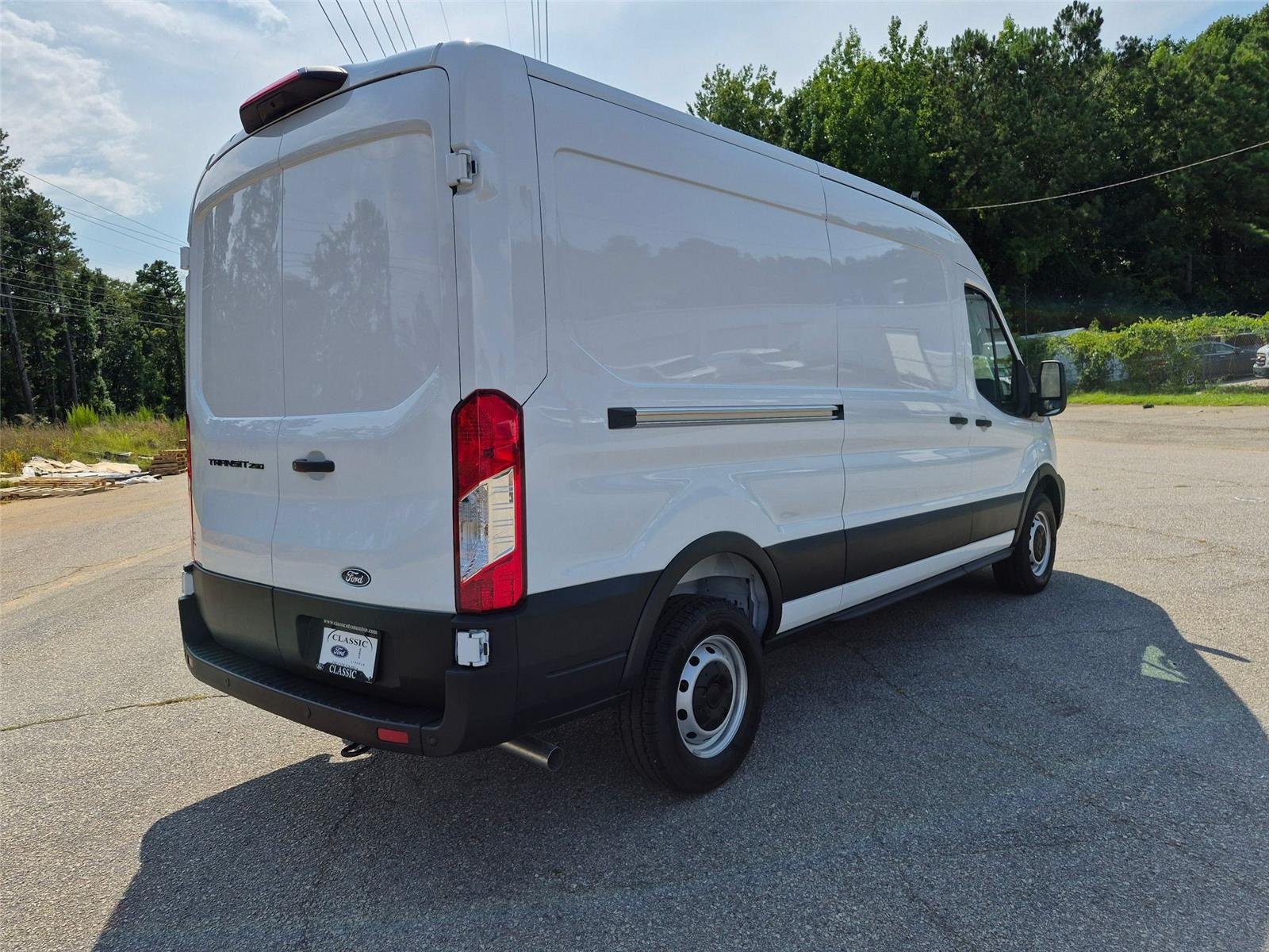New 2026 Oxford White Ford Cargo Van image 5