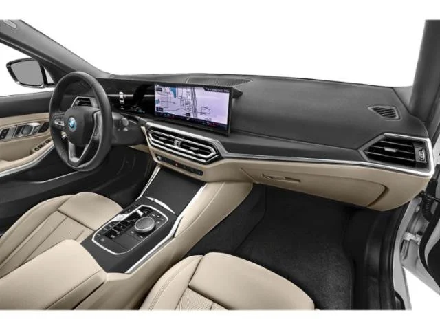 Used 2023  BMW 330e xDrive image 26