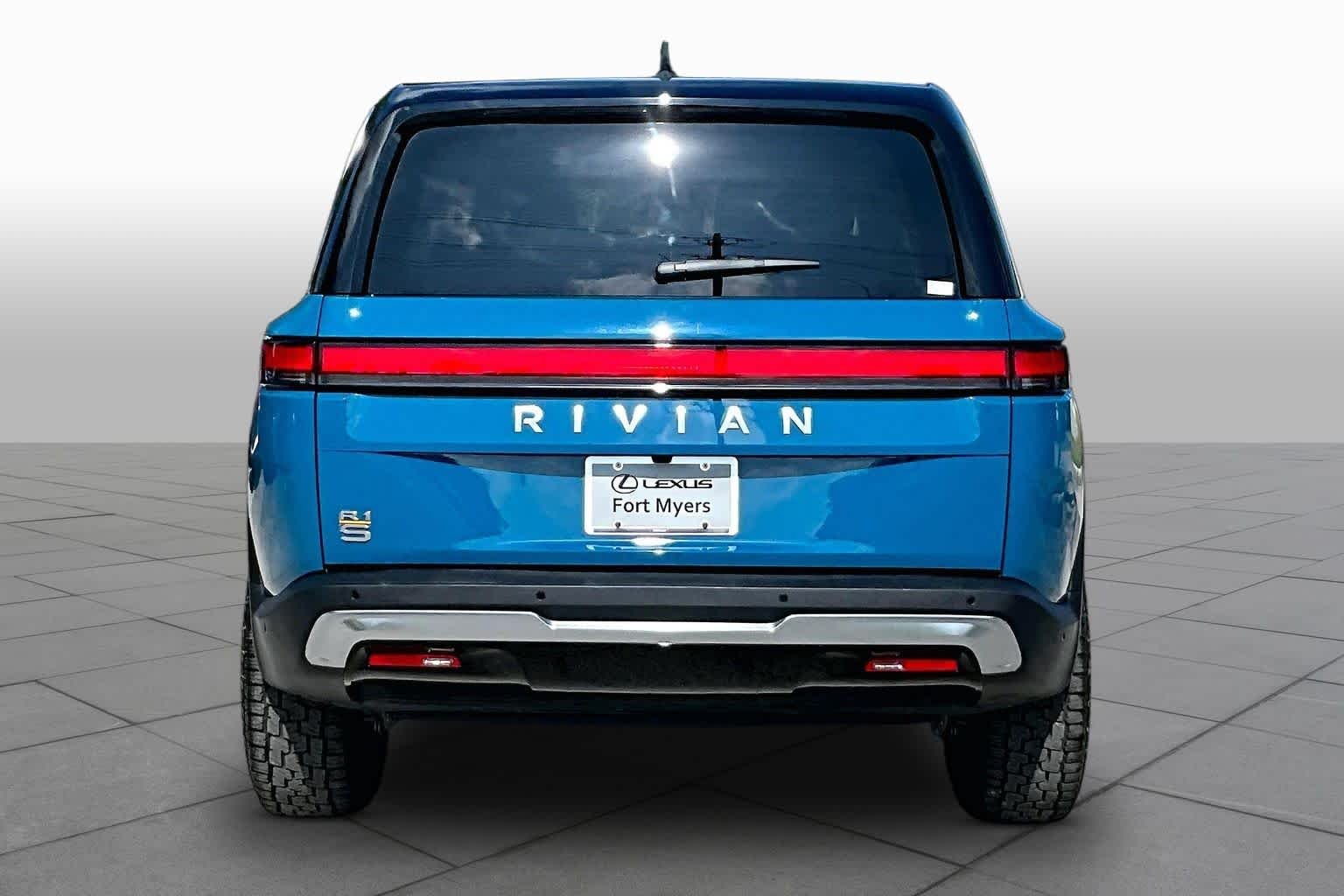 Pre-Owned 2023 Rivian R1S Adventure