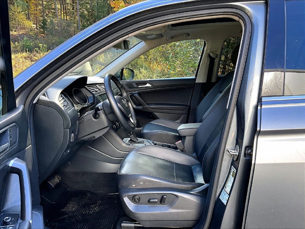 Used 2020 Blue Volkswagen  image 7