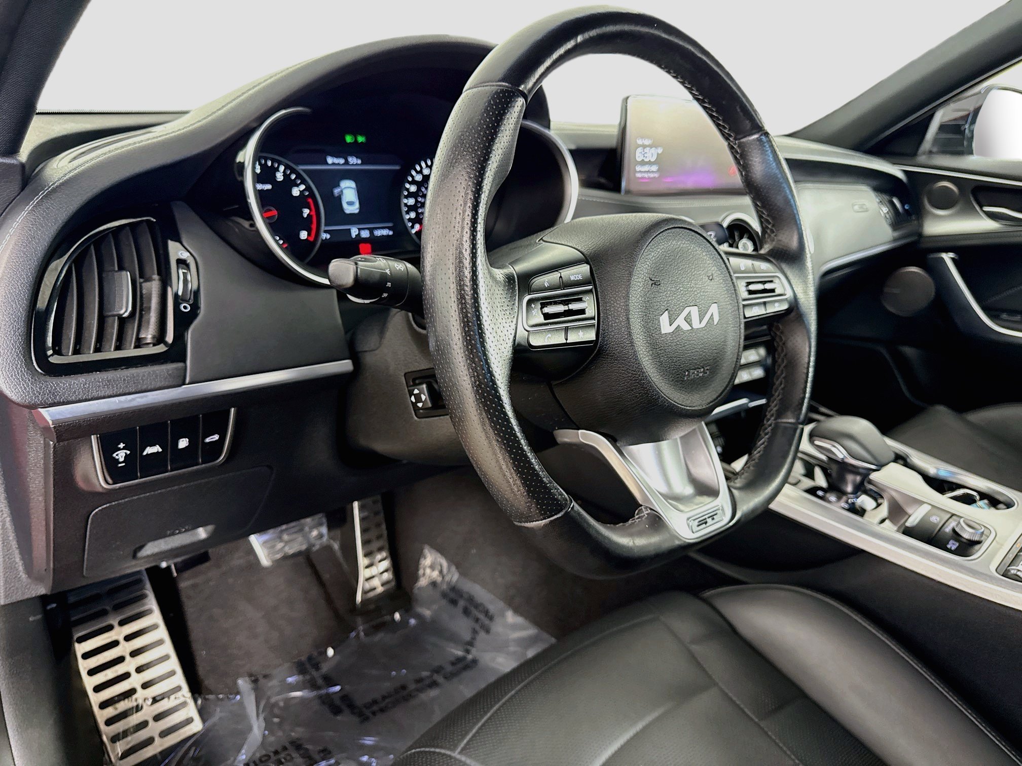 Used 2023  Kia GT2 image 11