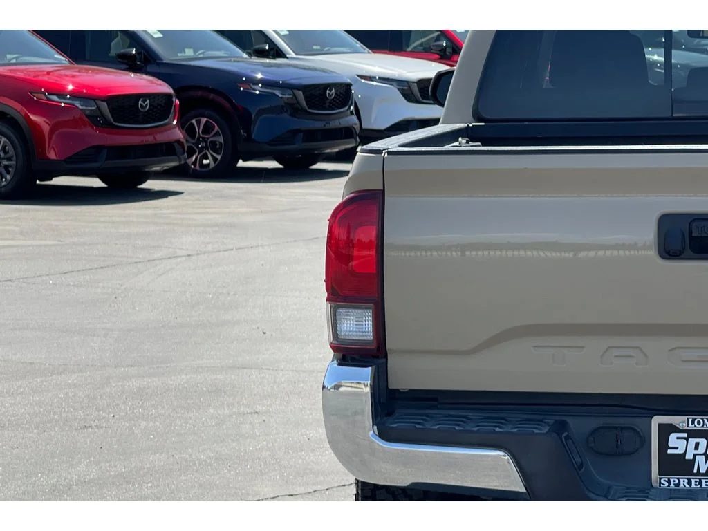 Used 2018 Quicksand Toyota SR5 image 43