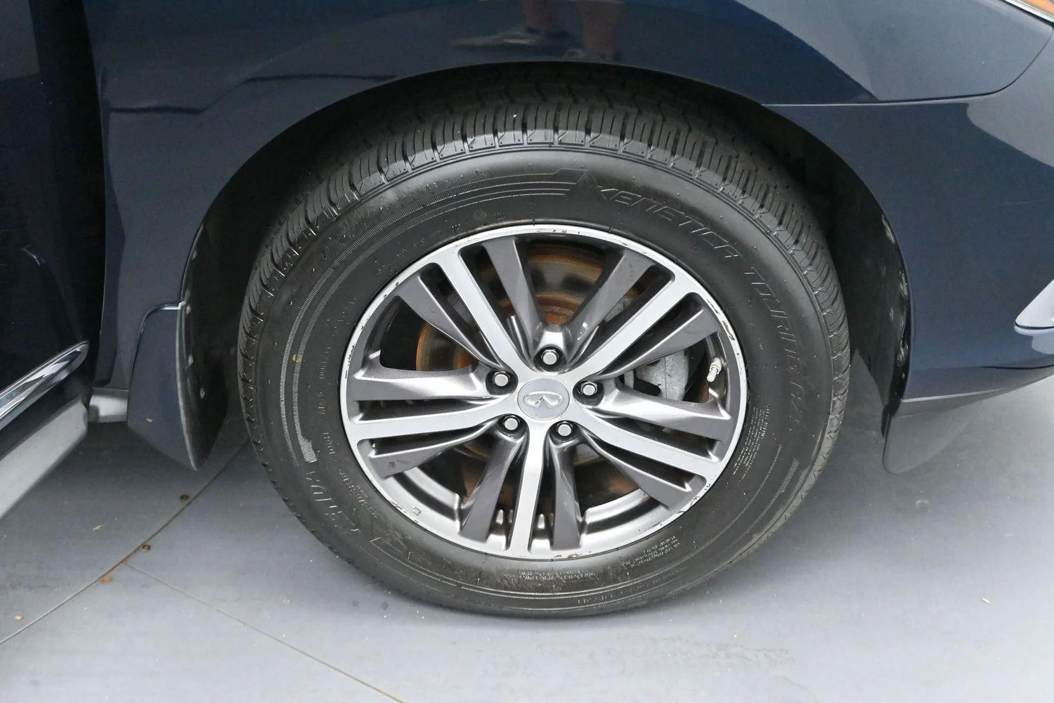 Used 2019 Hermosa Blue INFINITI LUXE image 33