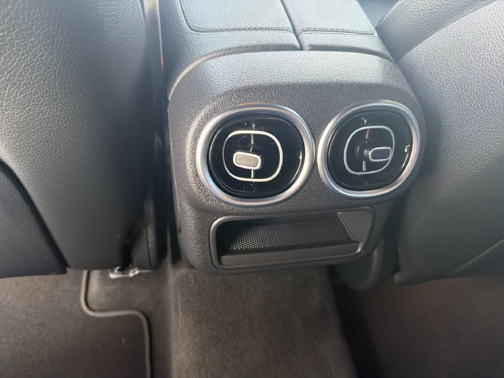Used 2025  Mercedes-Benz GLC 350e image 23