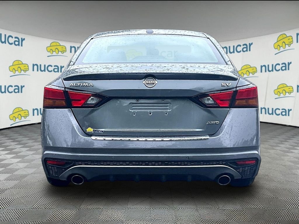 Used 2019 Gray Nissan 2.5 SV image 5