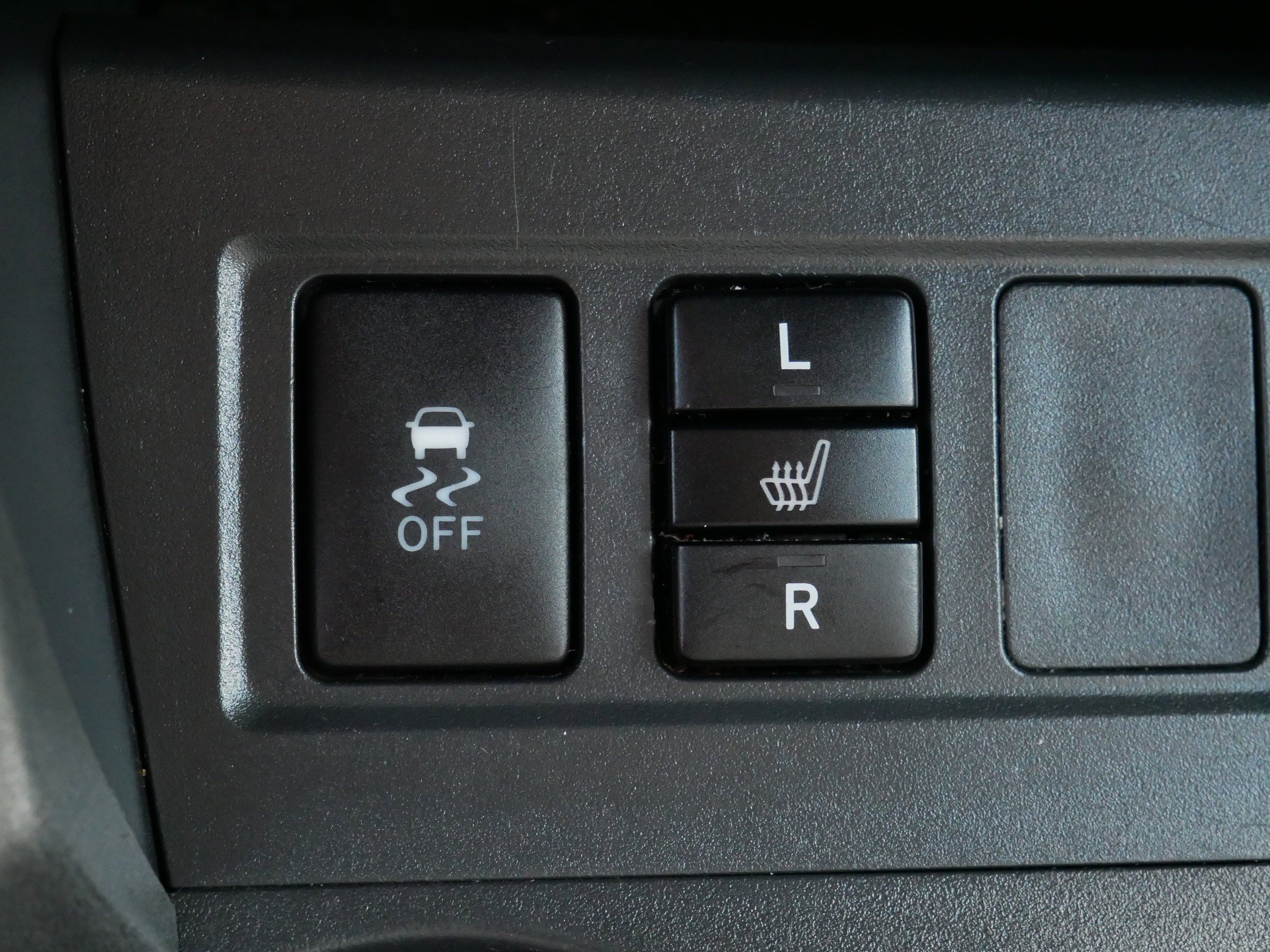 Used 2012 Black Toyota Limited image 33
