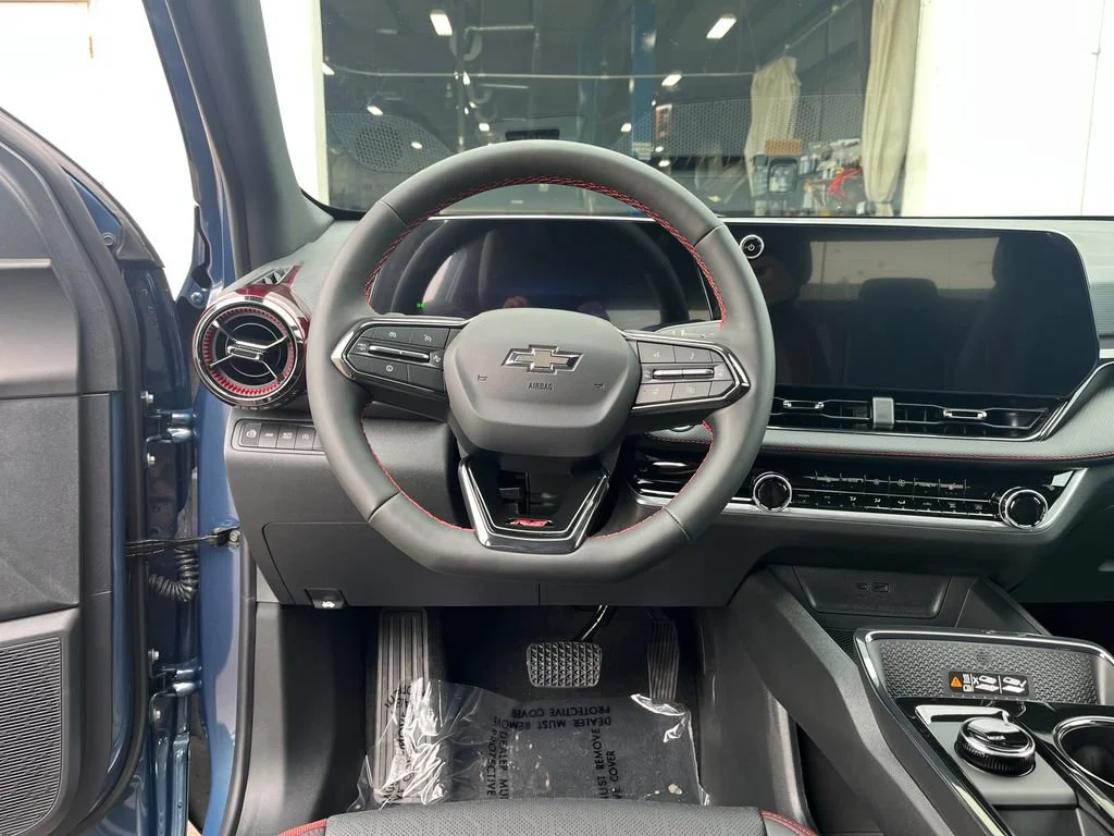 2027 Chevrolet Equinox RS - Photo 13