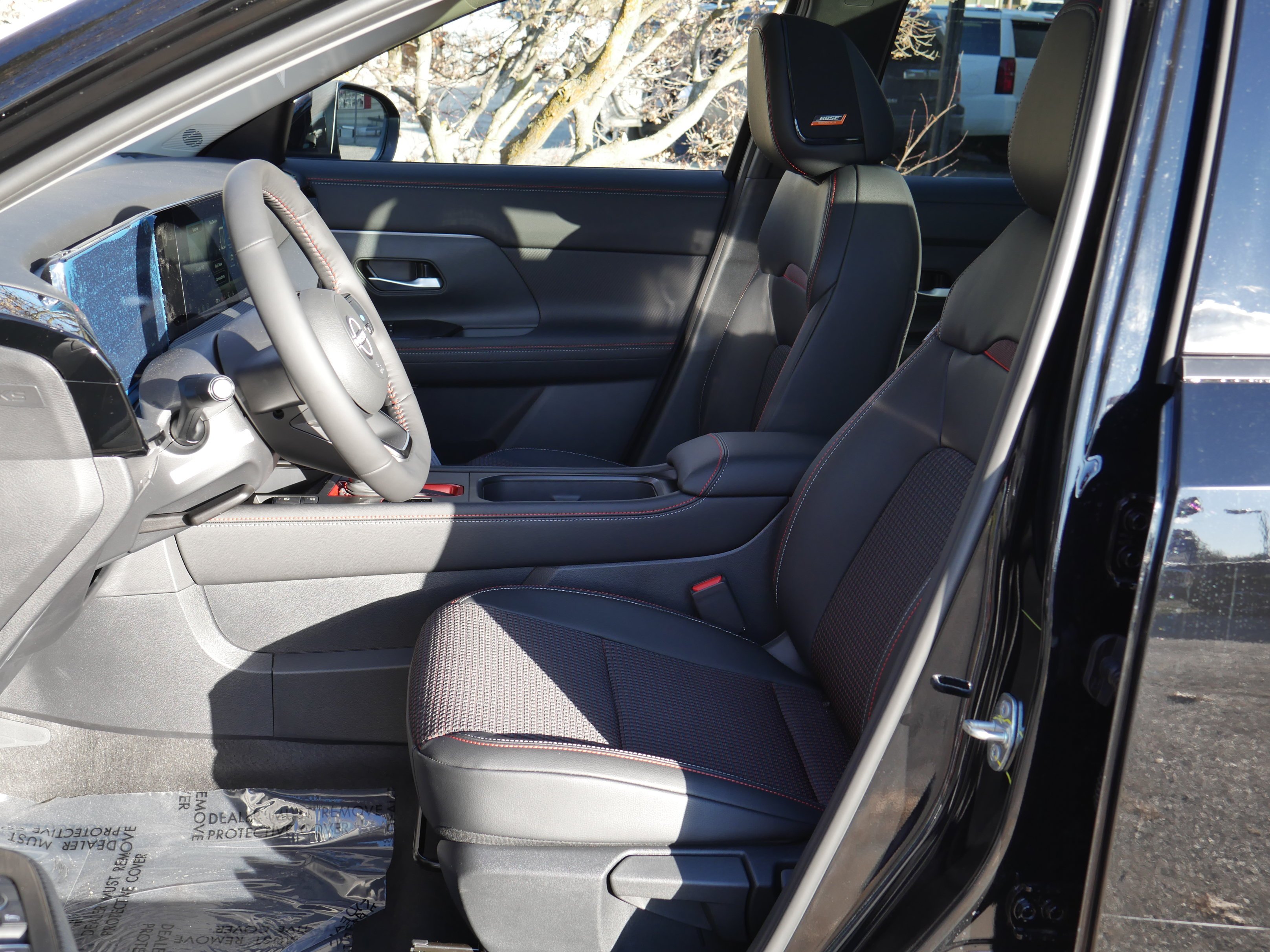 2026 Nissan KICKS SR AWD - Photo 3
