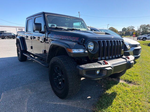 Used 2023 Black Clearcoat Jeep Mojave image 1