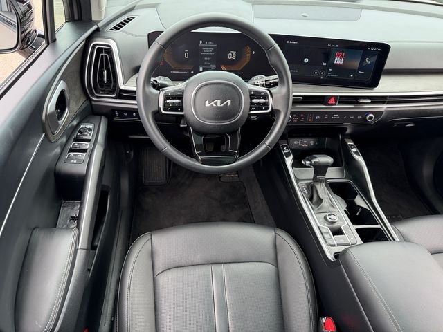 Used 2025 Brown Kia X-Line EX image 14