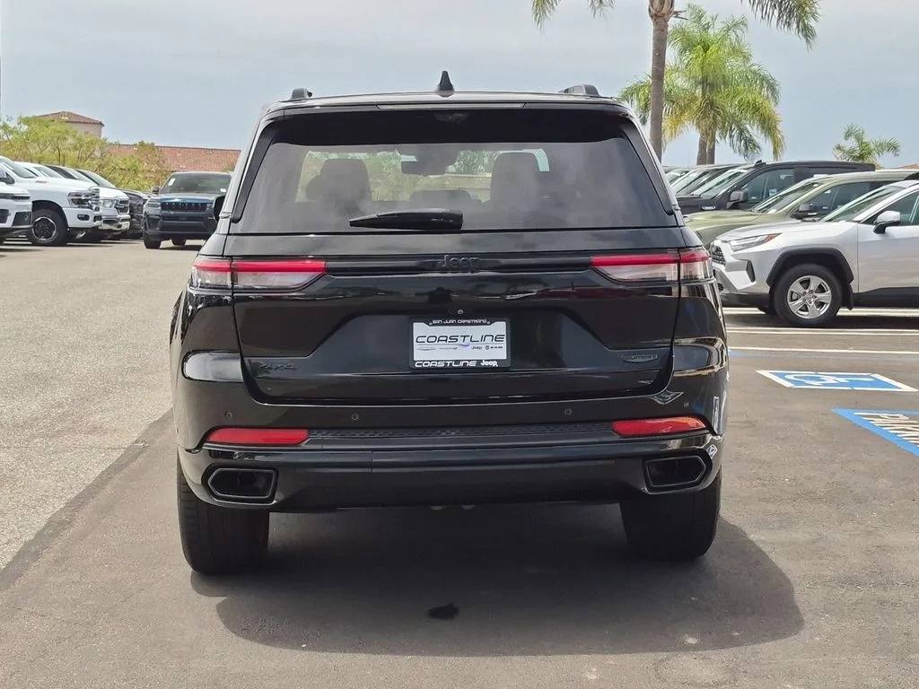 Certified Used 2022 Black Jeep Summit image 6