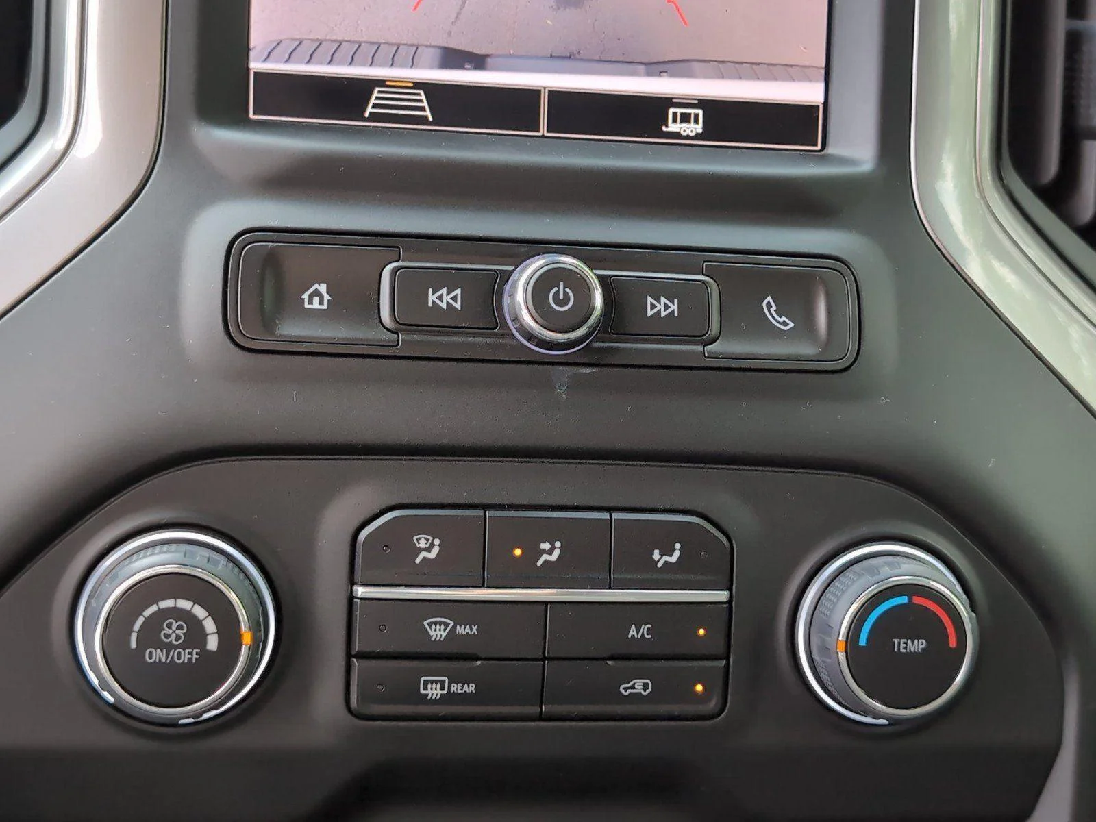 Used 2024 Summit White Chevrolet Custom image 22