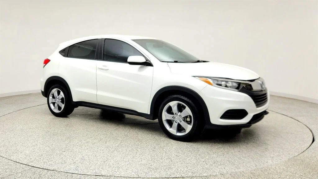Used 2021 Platinum White Pearl Honda LX 2WD CVT image 3