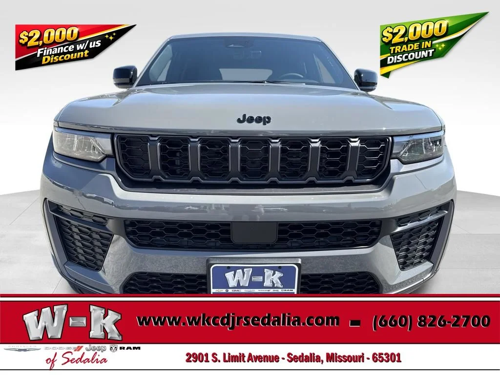 New 2027 Gray Jeep Altitude image 13