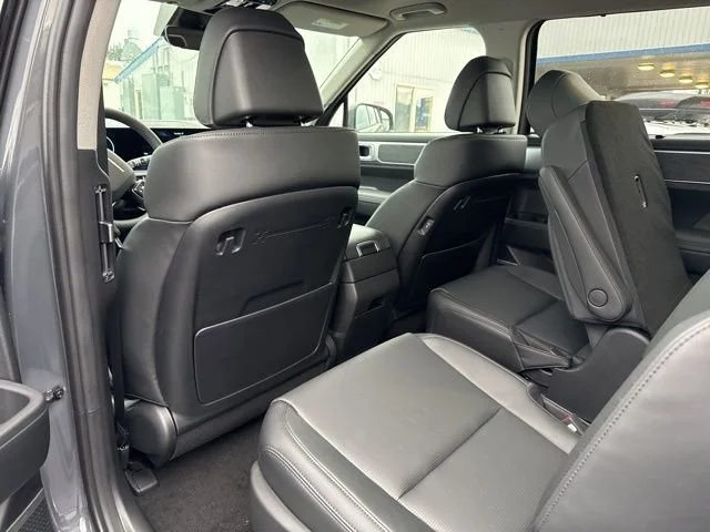 New 2026 Ecotronic Gray Hyundai Limited 6P image 19
