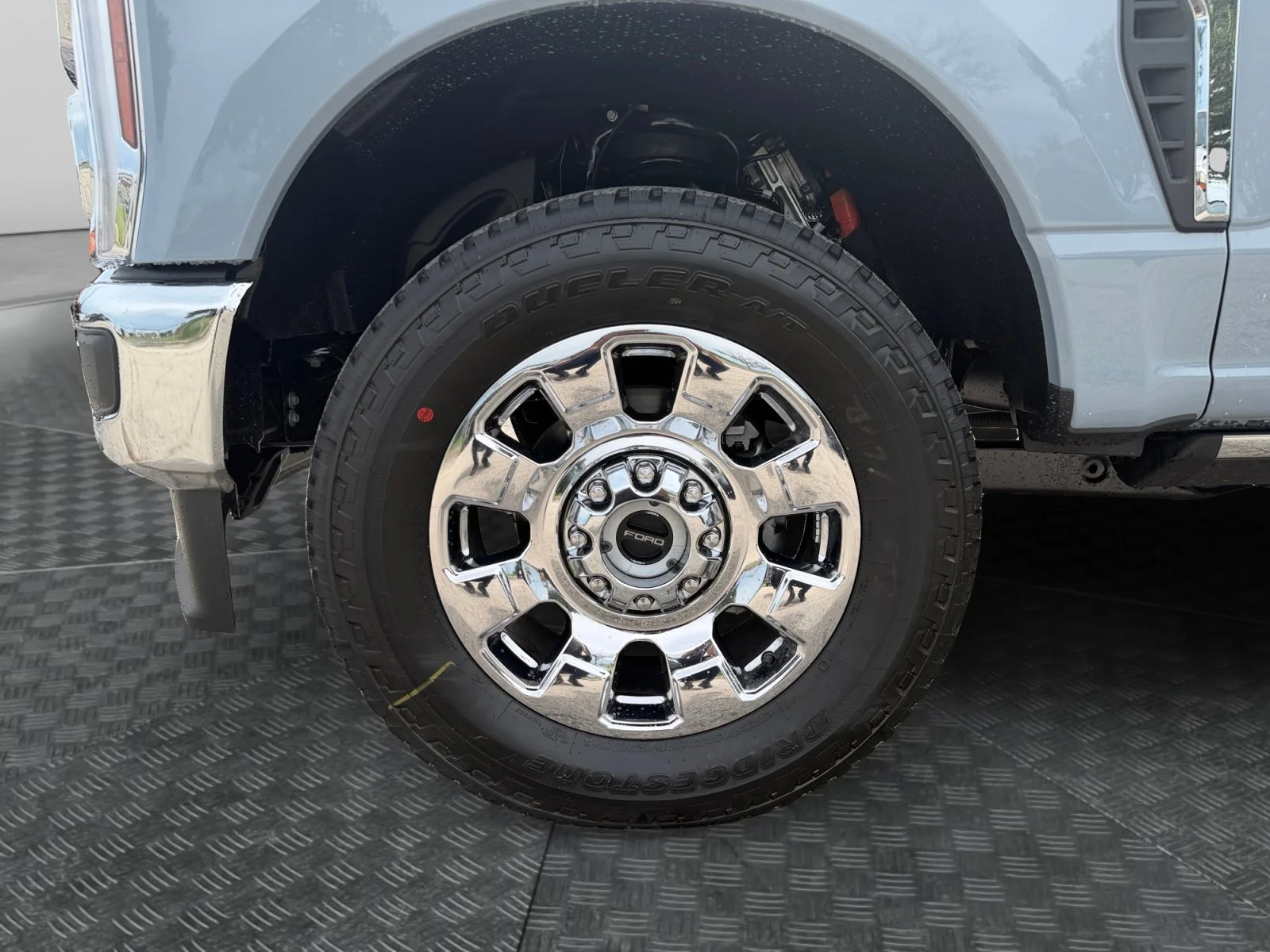 New 2026 Glacier Gray Metallic Tri-Coat Ford LARIAT image 9