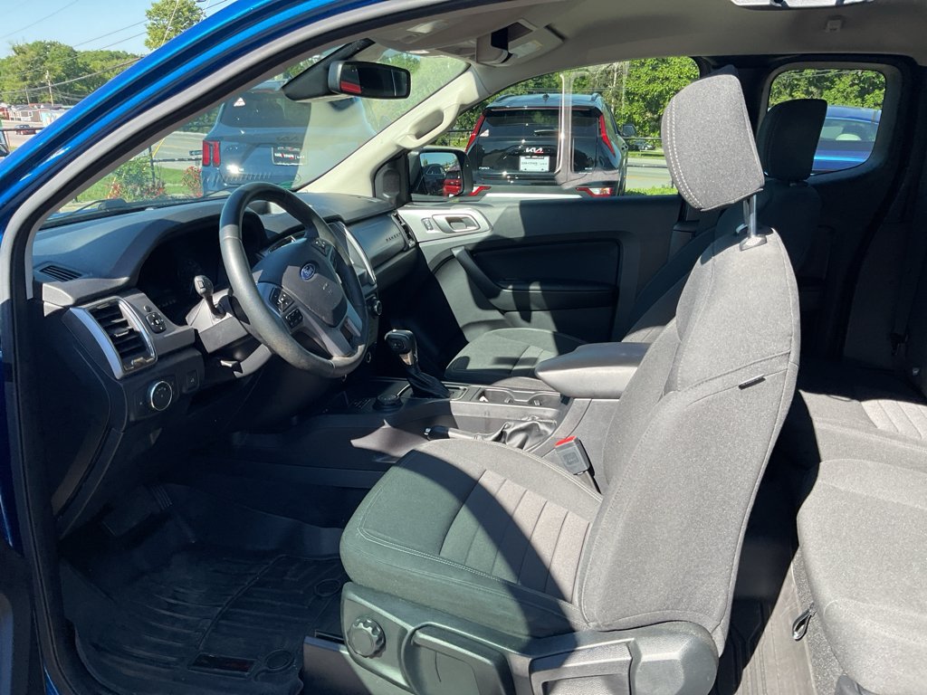 Used 2019 LIGHTNING BLUE Ford XLT image 22