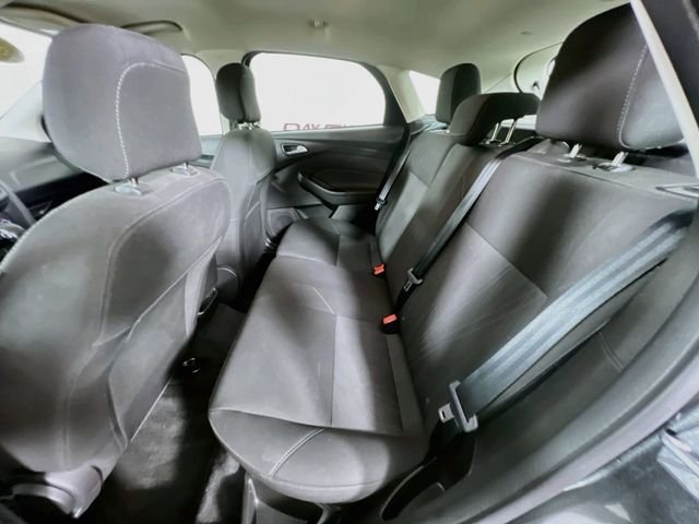 2018 Ford Focus SE - Photo 21