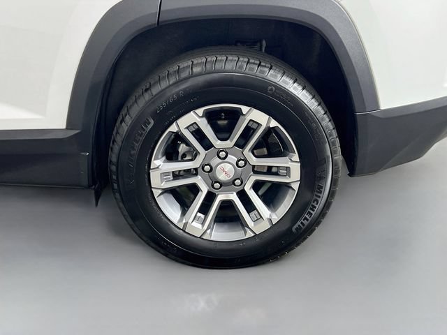 Used 2026 Summit White GMC Elevation image 35